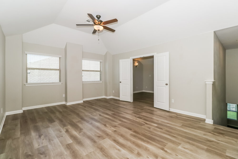 Building Photo - 409 Pinnacle View Dr
