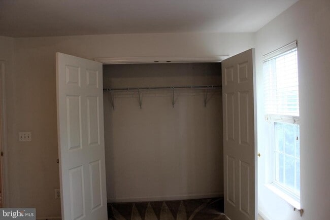 Building Photo - 7967 Almeda Ct