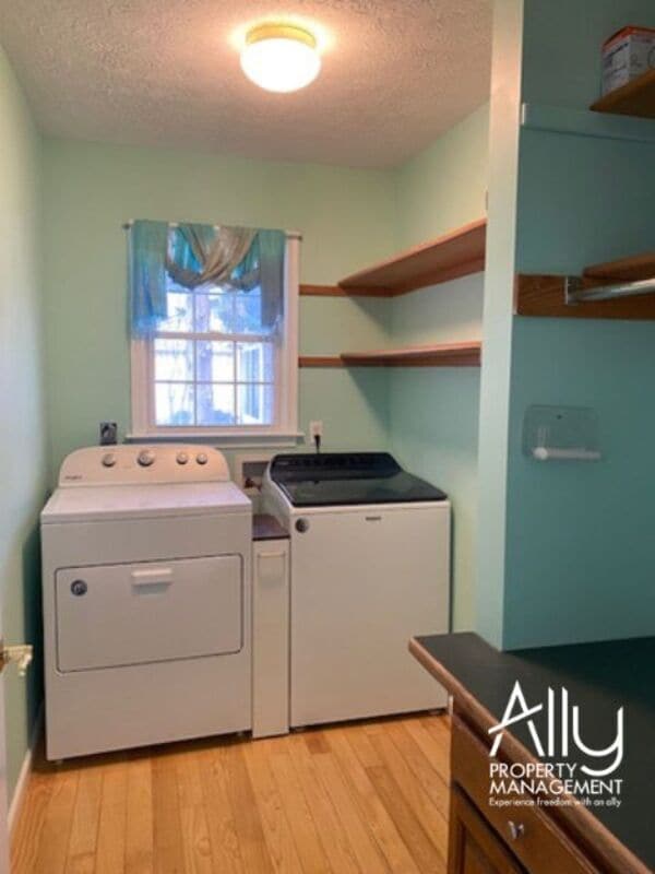 Building Photo - 35 Hardwood Rd