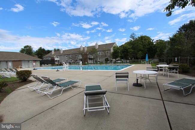 Building Photo - 7714 Tamarron Dr