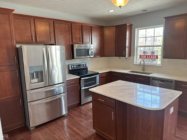 Building Photo - 11461 Reagan Dr