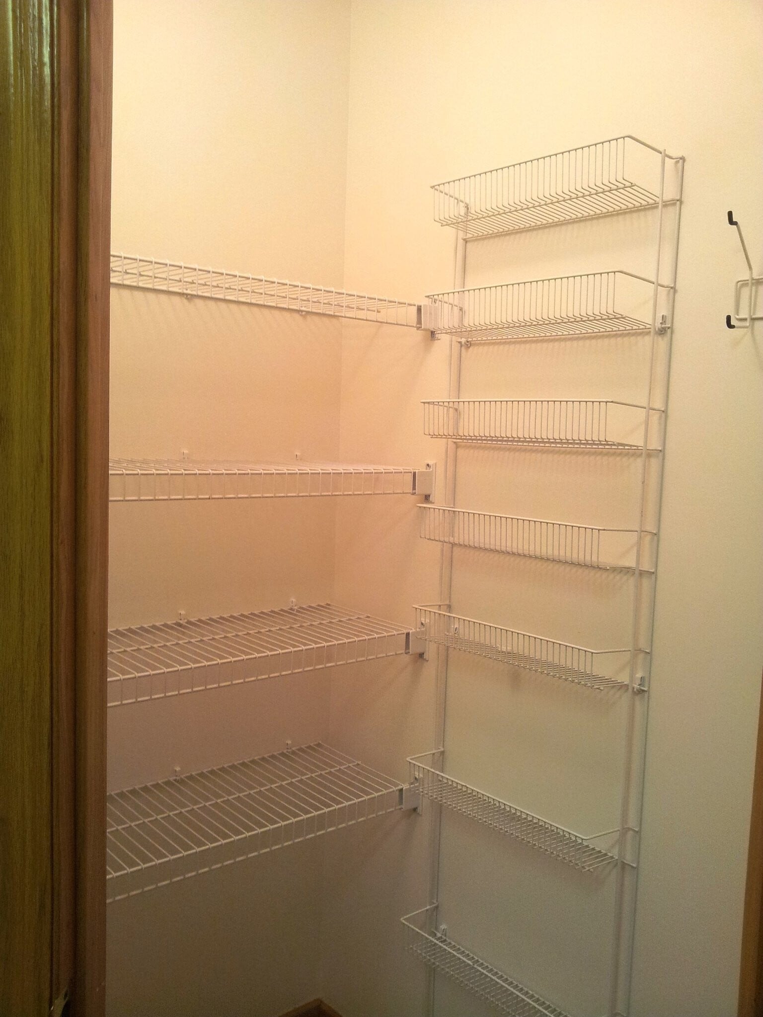 Building Photo - 1033 Lovell Ave W