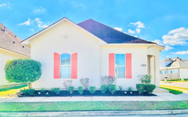 Building Photo - 100 Pettigrove Dr