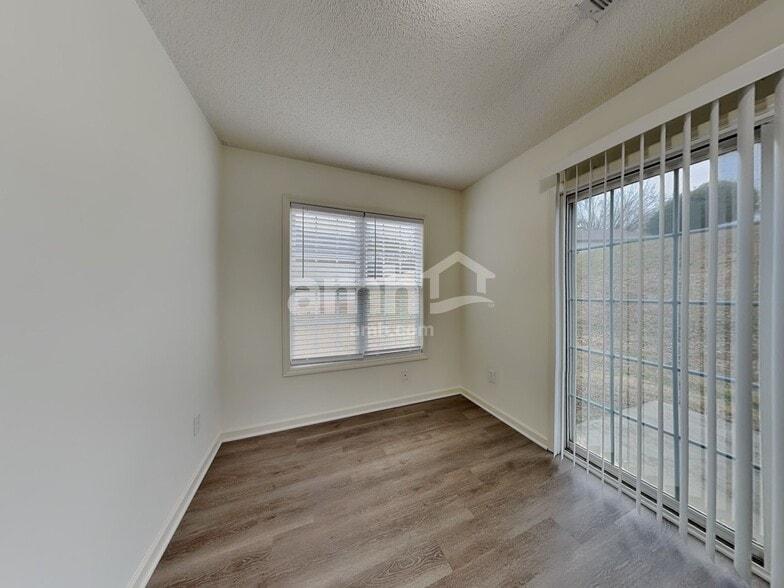 Building Photo - 149 Charlotte Ct