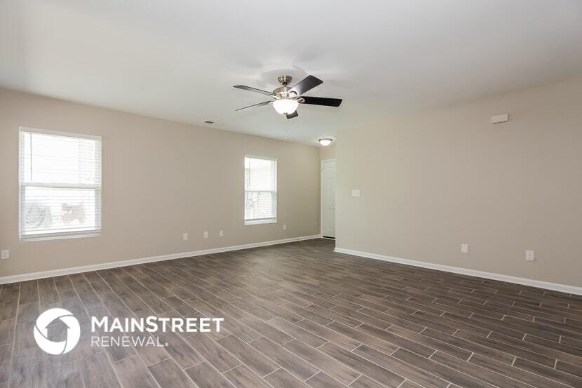 Building Photo - 4384 Stone Mountain Dr