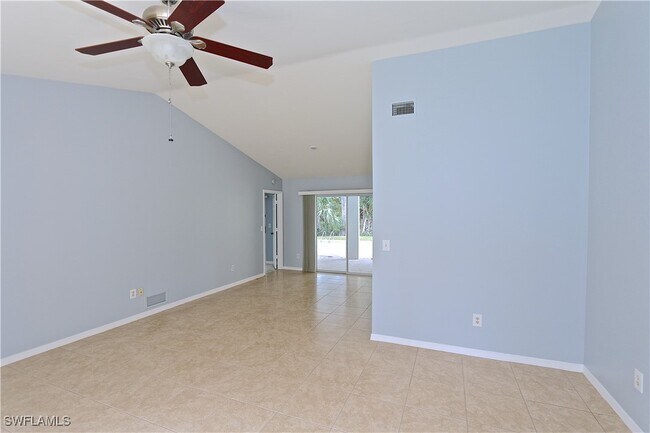 Building Photo - 5461 Boxwood Way