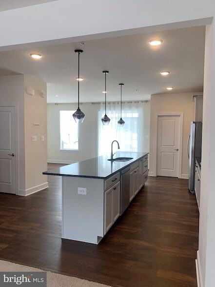 Building Photo - 3922 Rock Spring Dr