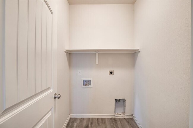 Building Photo - 6507 Catherine Dr