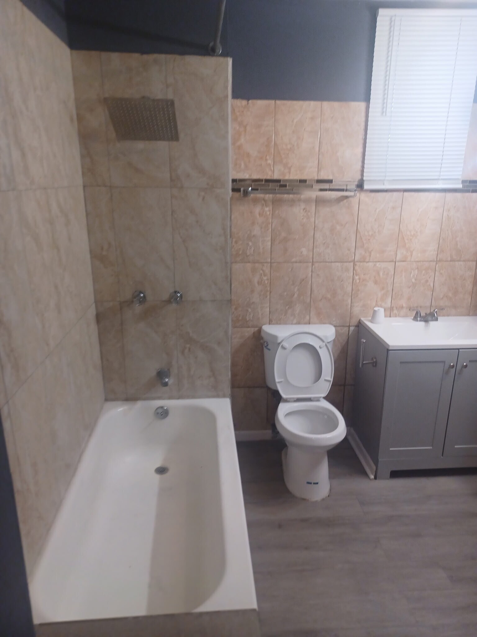 Building Photo - 5918 S Calumet Ave