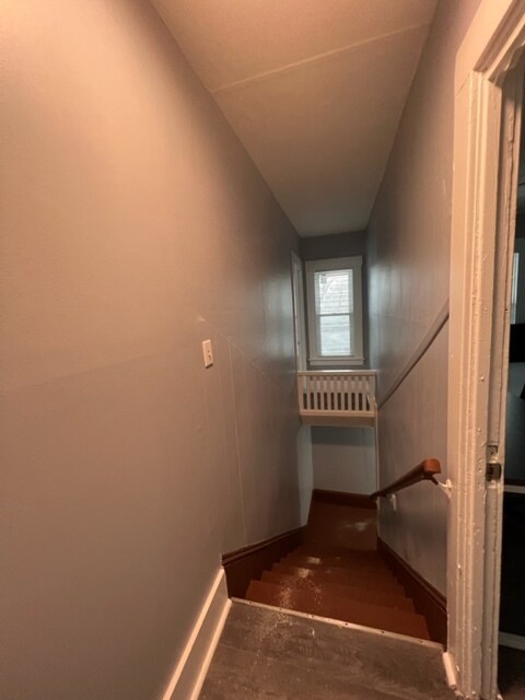 Building Photo - 216 Bassett St