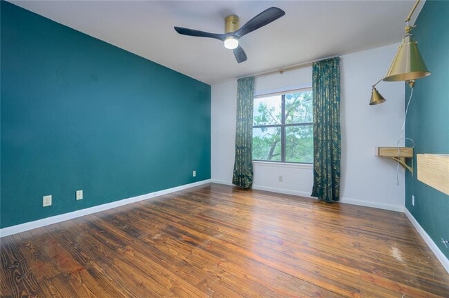Building Photo - 14501 Blue Jay Point