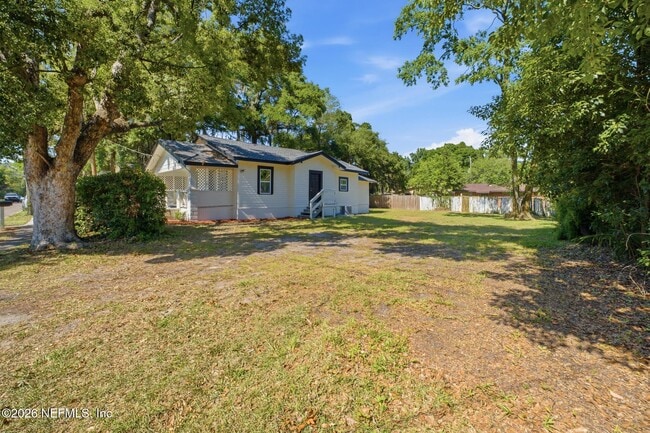Building Photo - 6945 Nelms St