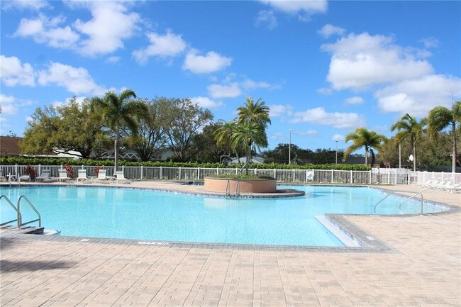 Building Photo - 4423 Useppa Dr