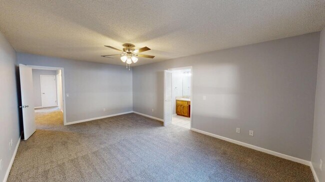 Building Photo - 112 Oakland Dr