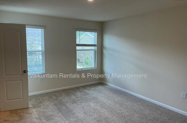 Building Photo - 9571 Star Dr