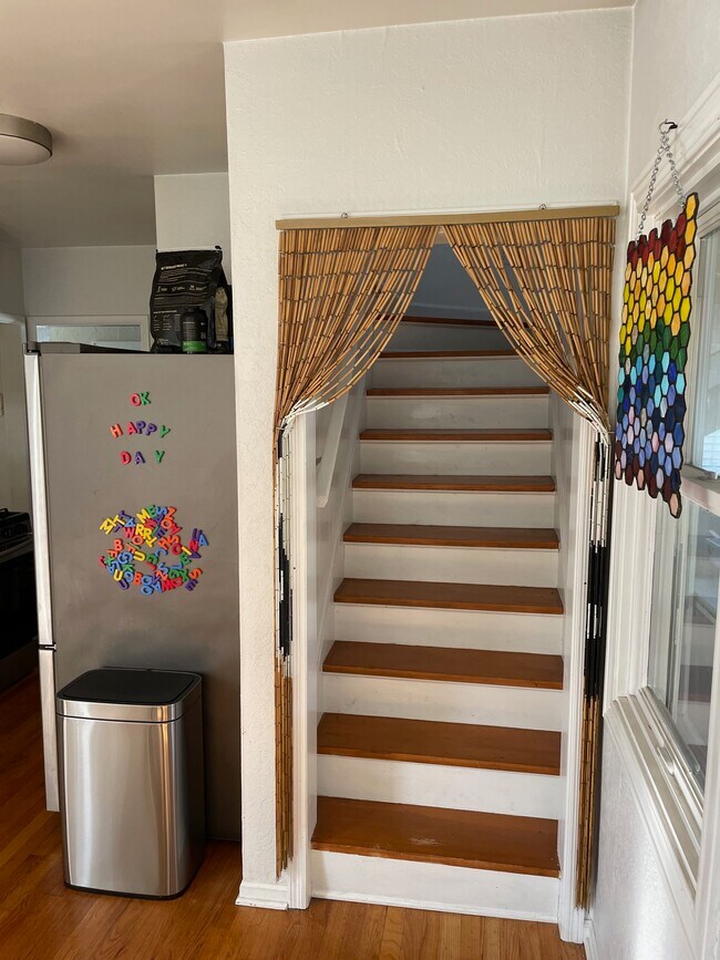 To upstairs. - 826 Hall St