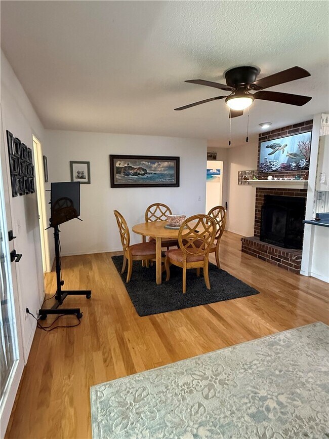 Building Photo - 2009 S 11th St