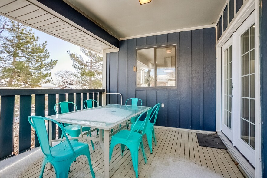 Building Photo - 13489 W Auburn Ave