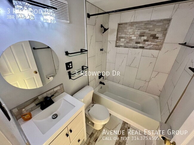 Building Photo - 3 Redwood Dr