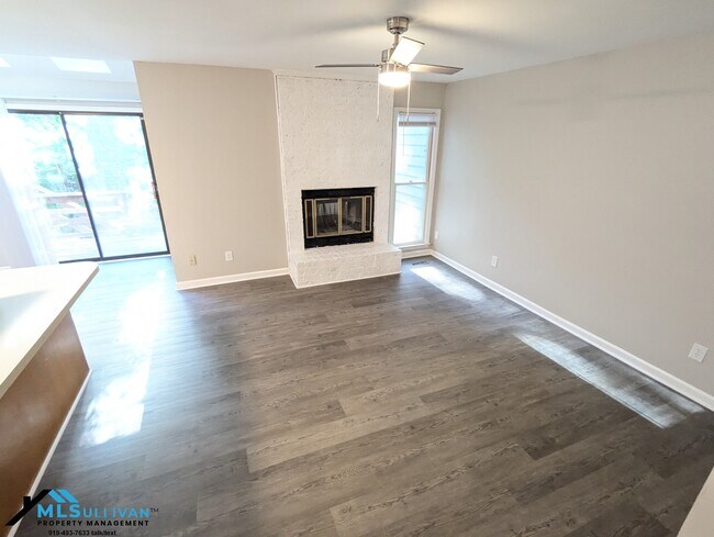 Building Photo - 4424 American Dr