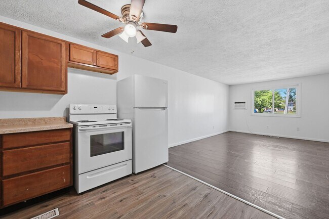 Building Photo - 3113-3115 Fulmer Road
