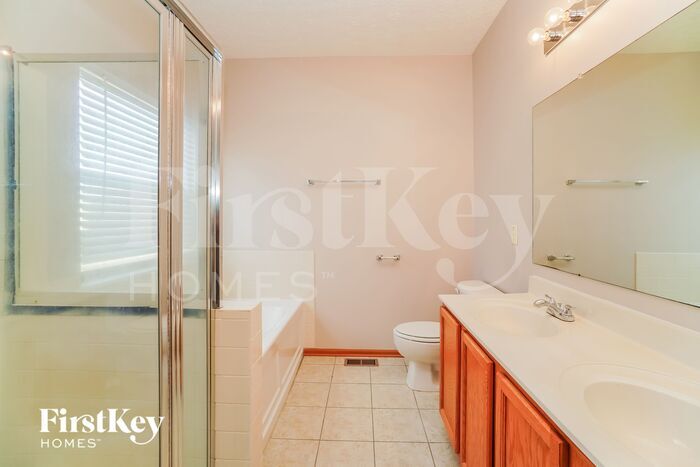 Building Photo - 1213 Streamview Dr