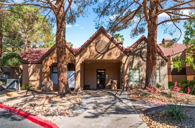 Building Photo - 2200 S Fort Apache Rd