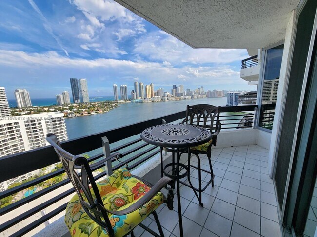 Building Photo - 3530 Mystic Pointe Dr