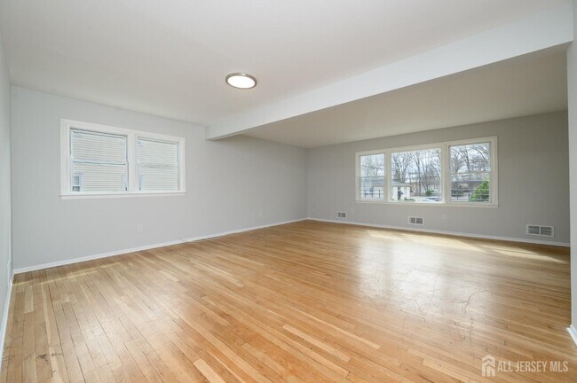 Building Photo - 796 Inman Ave