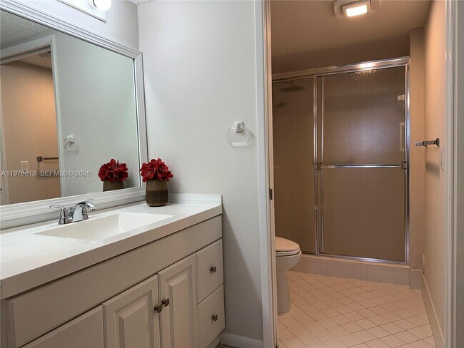 Building Photo - 901 SW 141st Ave