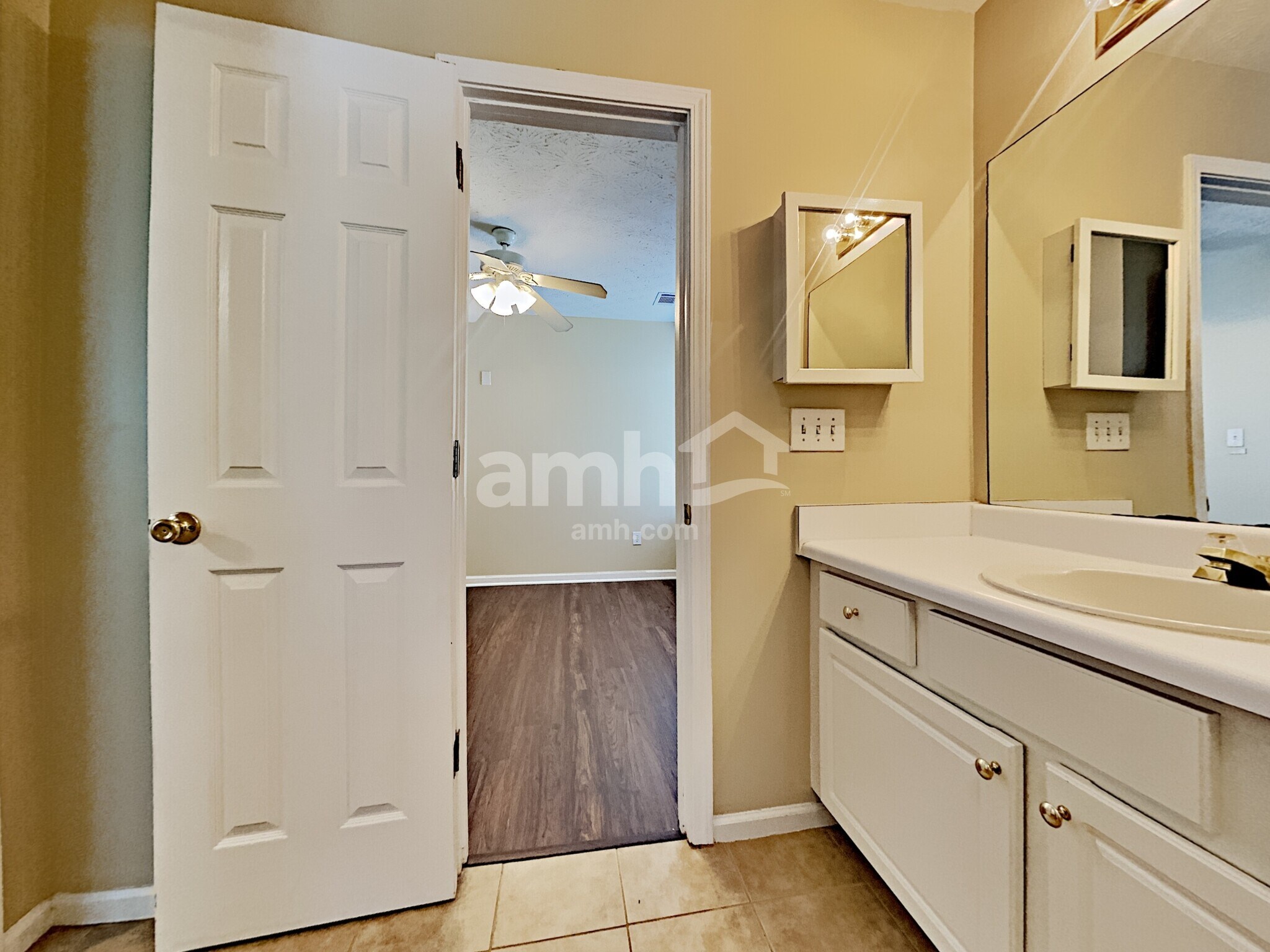 Building Photo - 1388 Glenover Way