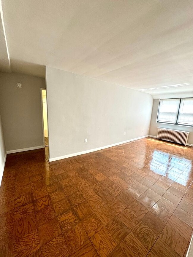 Interior Photo - 1835 CENTRAL PL NE