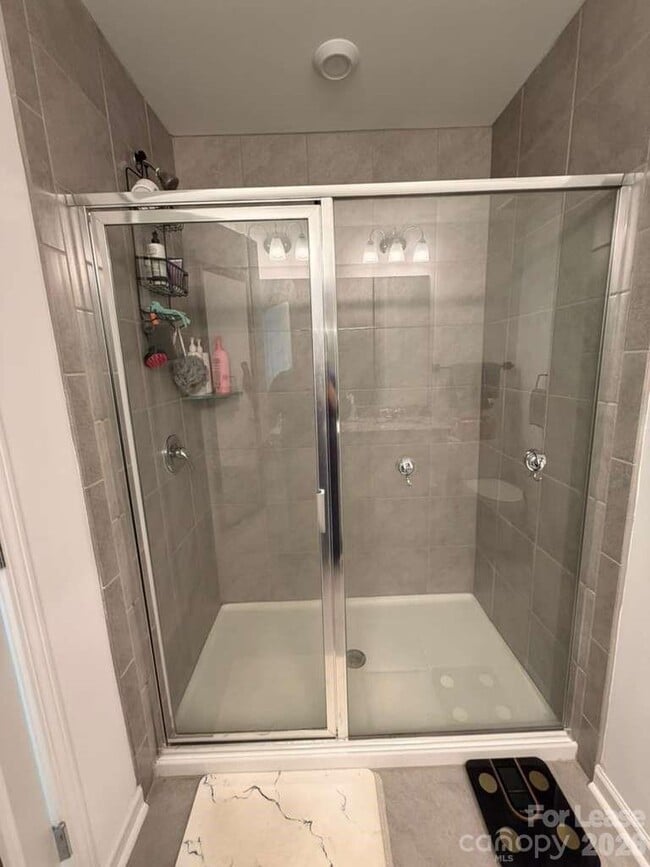 Building Photo - 10312 Guardian Dr