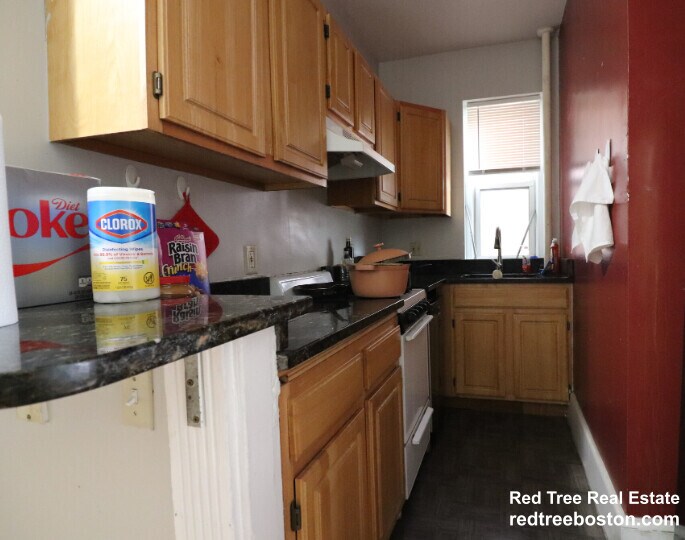 Building Photo - 465 Park Dr