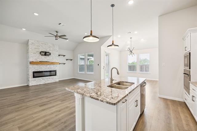 Building Photo - 1339 Coronado Ct