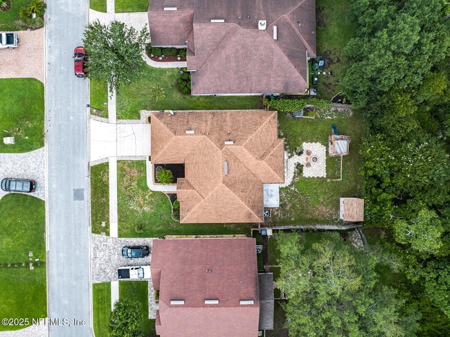 Building Photo - 8575 Crooked Tree Dr