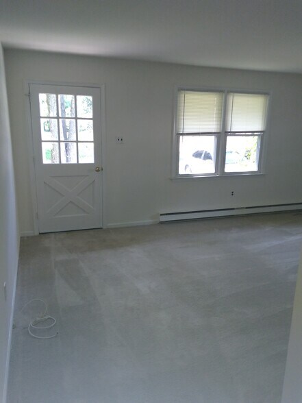Building Photo - 325 Olive Ave
