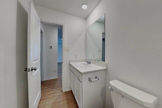 Building Photo - 18811 Charter Elm Dr