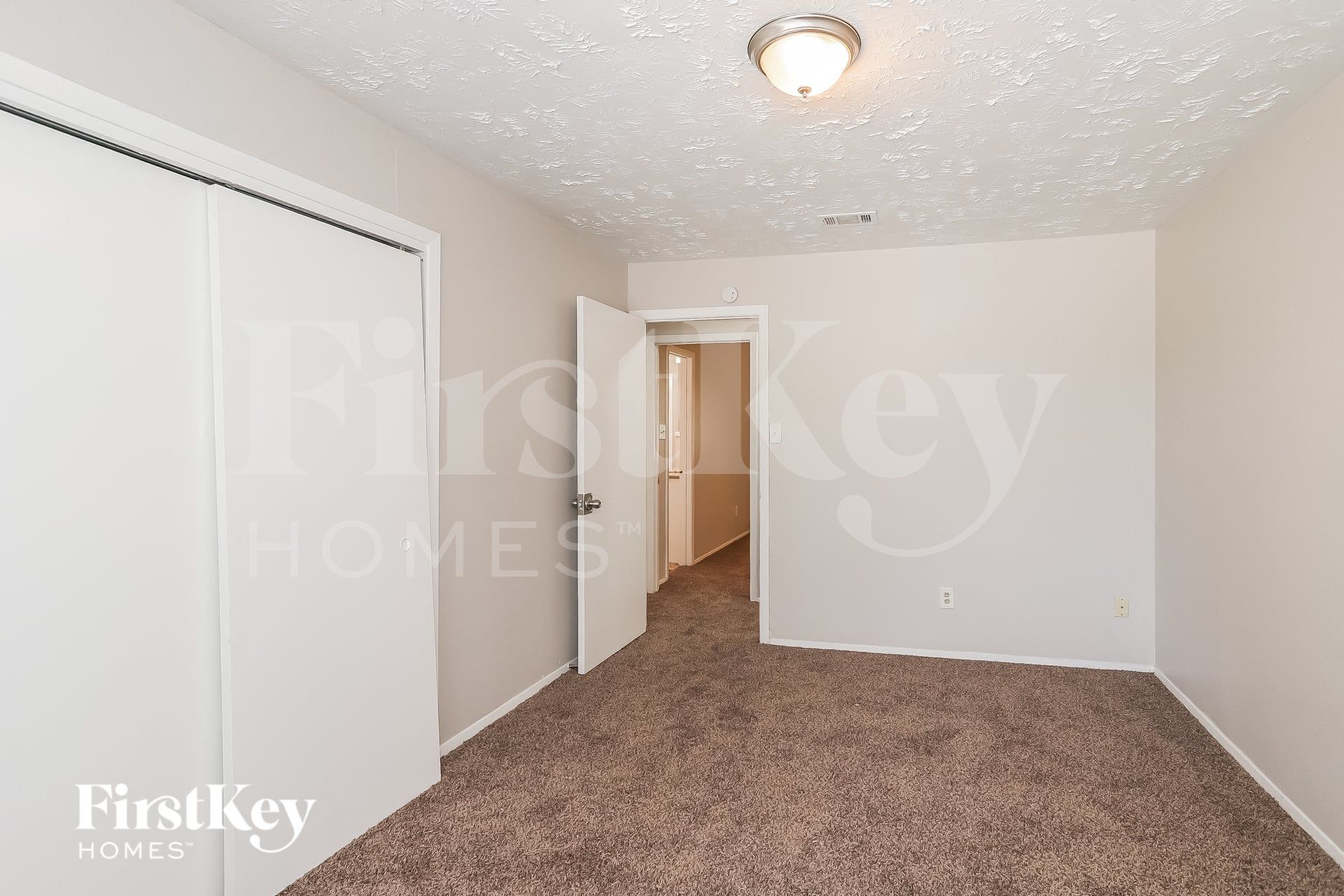 Building Photo - 20239 Misty Pines Dr