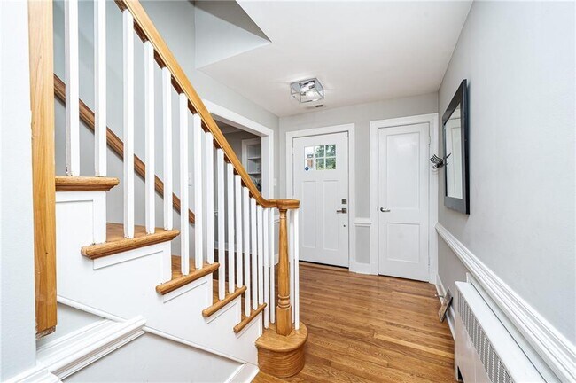 Building Photo - 4106 Grove Ave