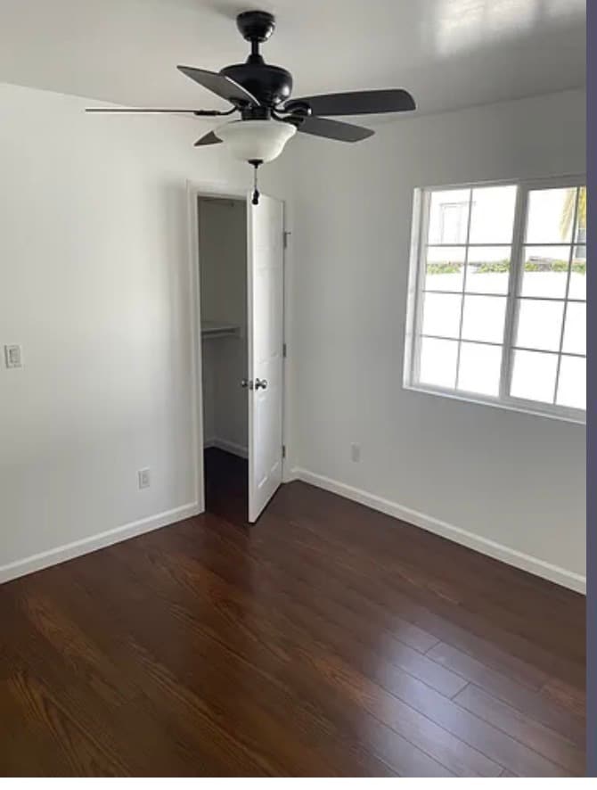 Building Photo - 1529 Mohawk St