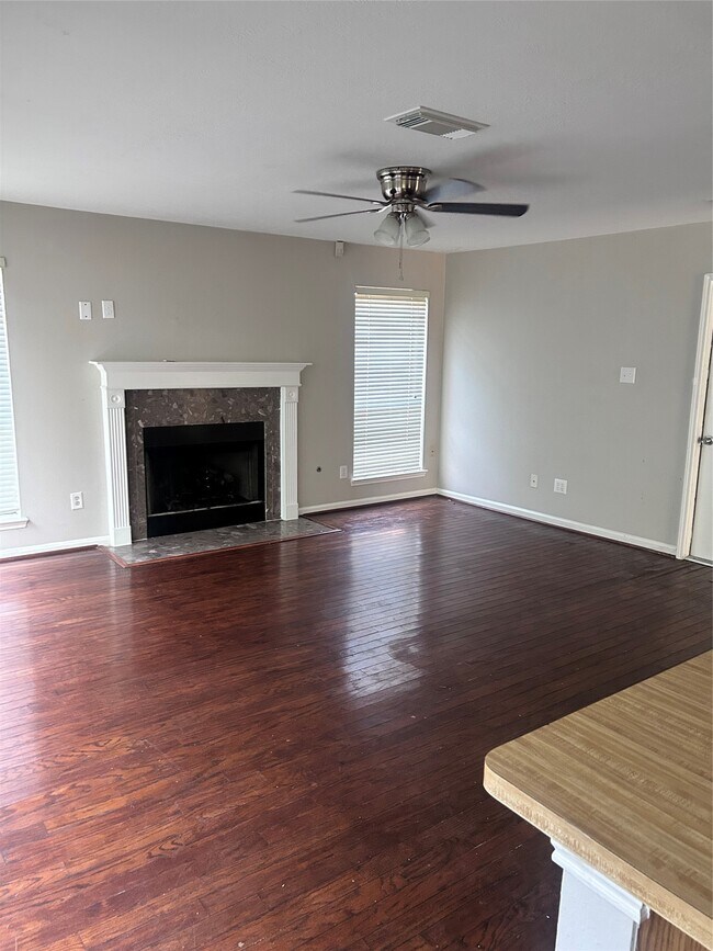 Building Photo - 1606 Misty Fawn Ln