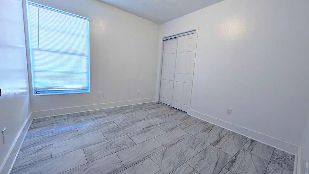 Building Photo - 12020 Fruitwood Dr