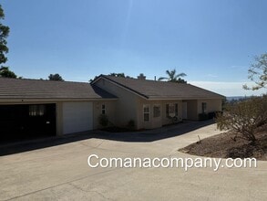Building Photo - Gorgeous, spacious 3BR/2BA w views, yard, ...
