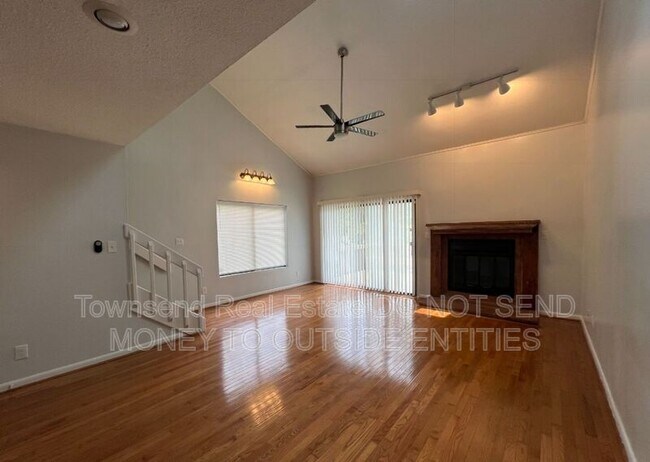Building Photo - 501 Cypress Trace Dr