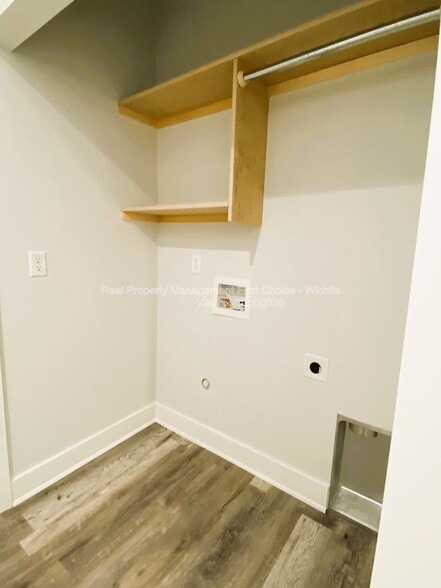 Building Photo - 5474 N Colburn Ct