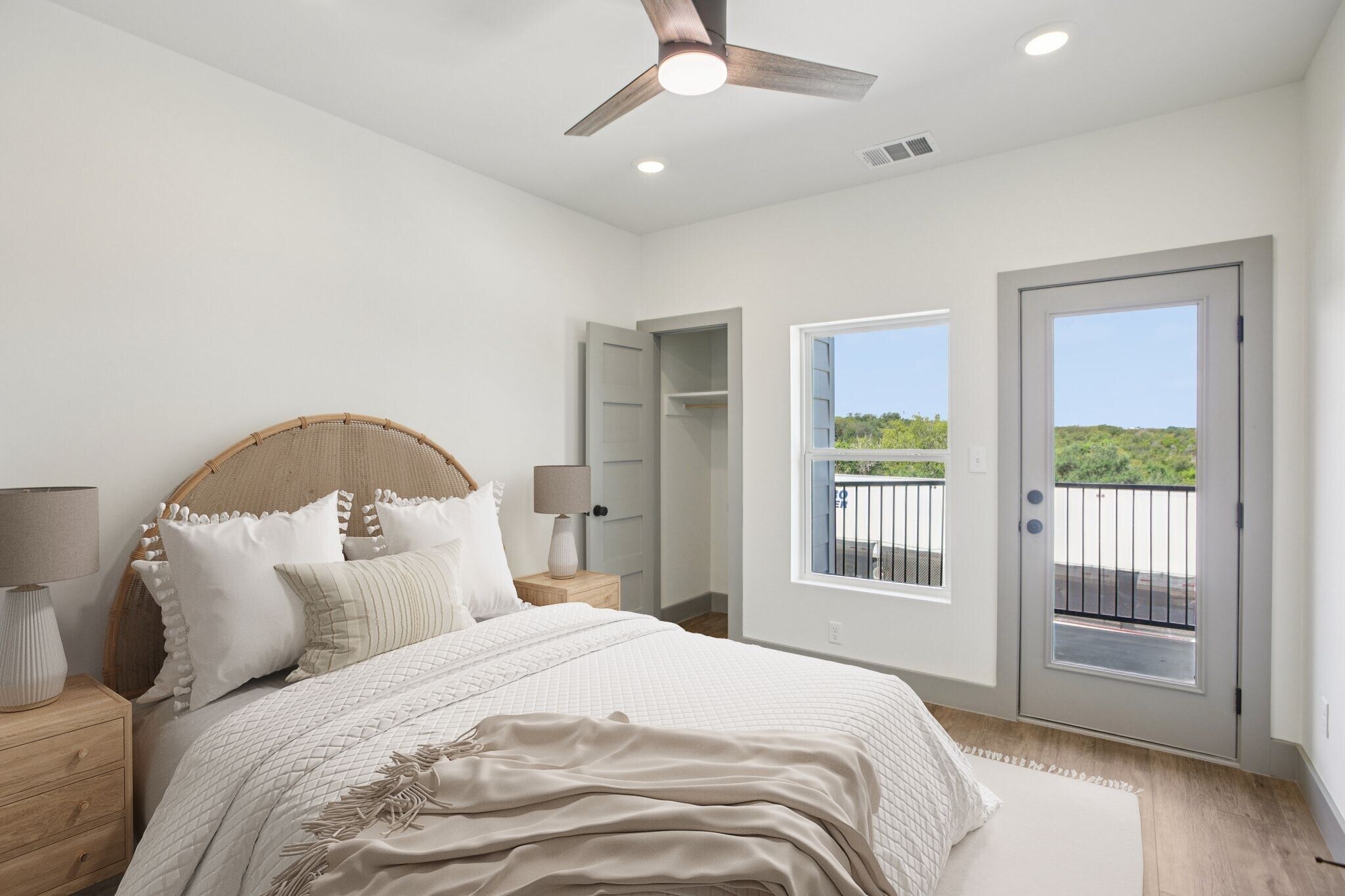 Building Photo - 2450 Wickersham Ln