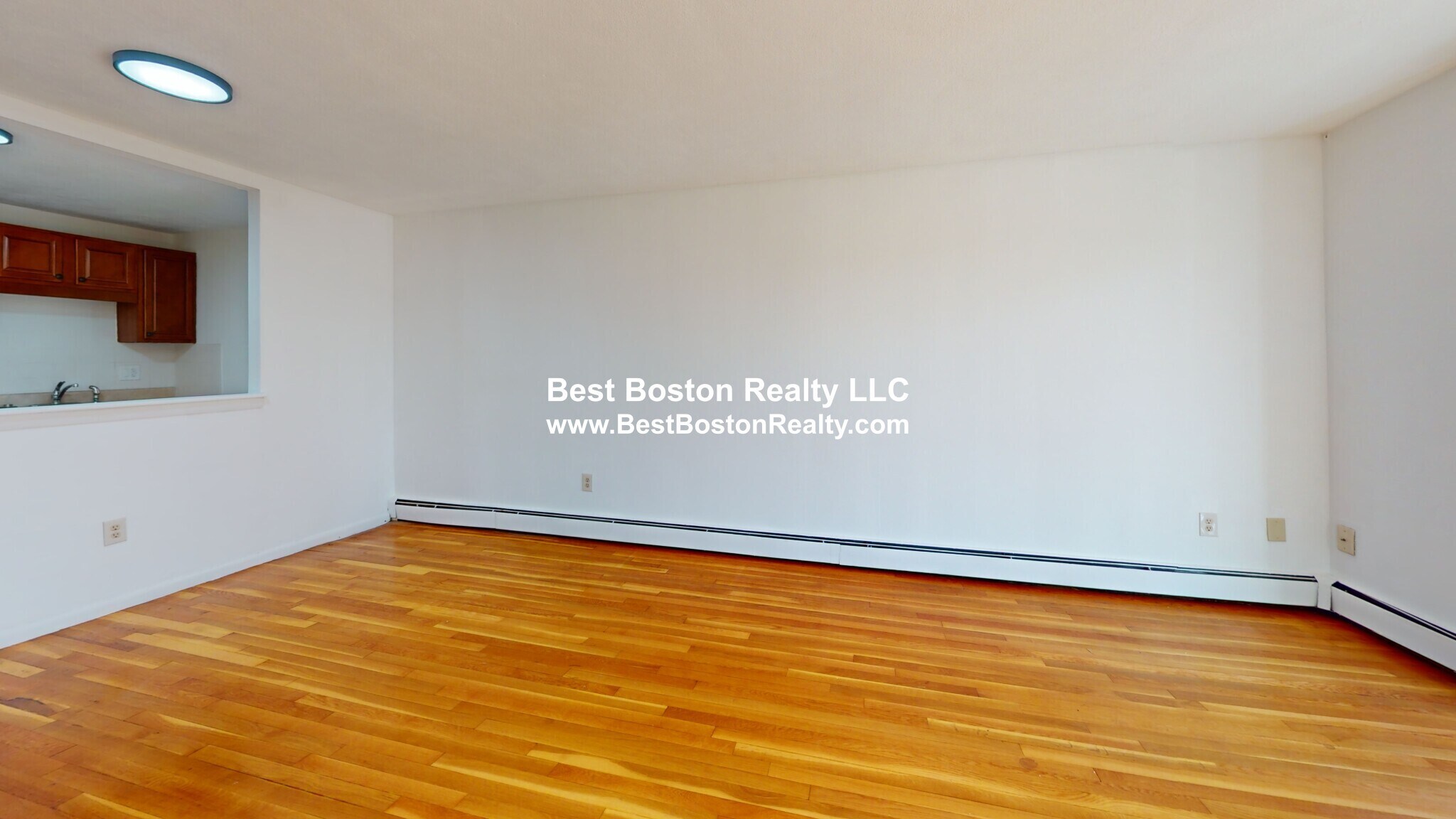 Building Photo - 435 Shirley St