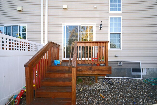 Building Photo - 2319 Berkshire Ln
