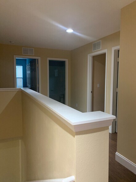 Building Photo - 2744 Stanwood Dr